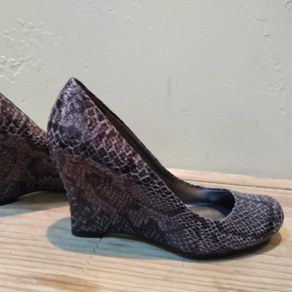 Snakeskin look High Heel Wedges